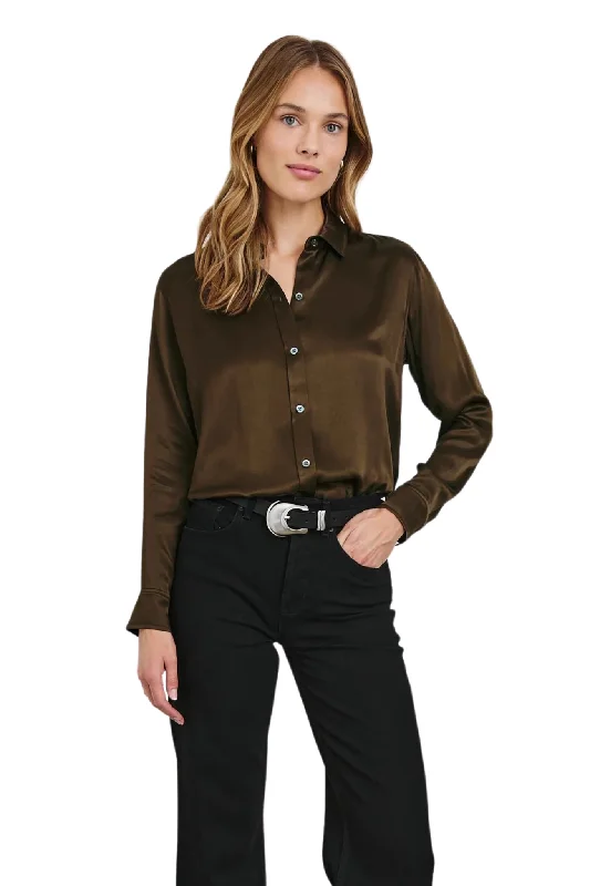 Comfortable and simple Maria Top in Dark Moss