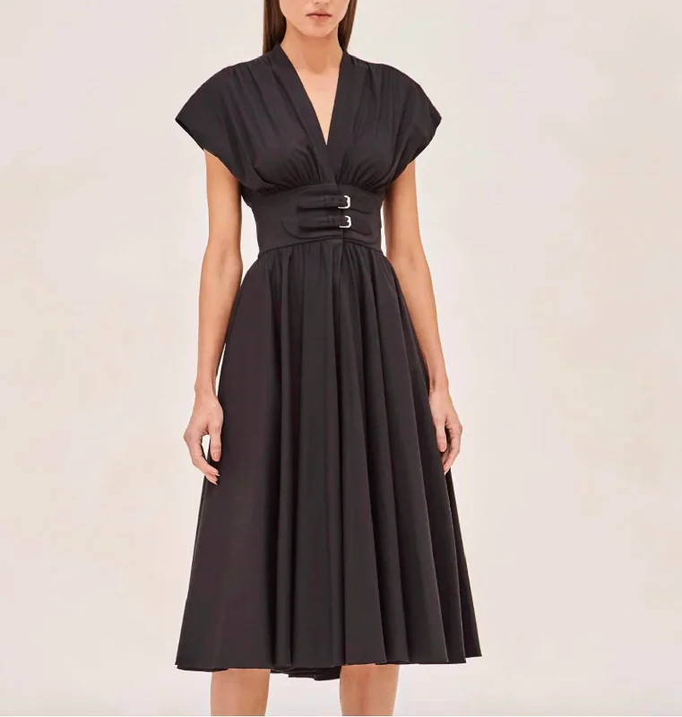 Fashionable and casual Bardello Dress In Black